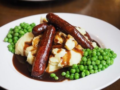 イギリスの家庭料理 ソーセージ アンド マッシュ Sausage Mash ウェルビーイング 小さな幸せを重ねて